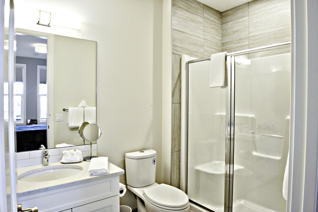 Novel Bed And Breakfast YYC Екстериор снимка